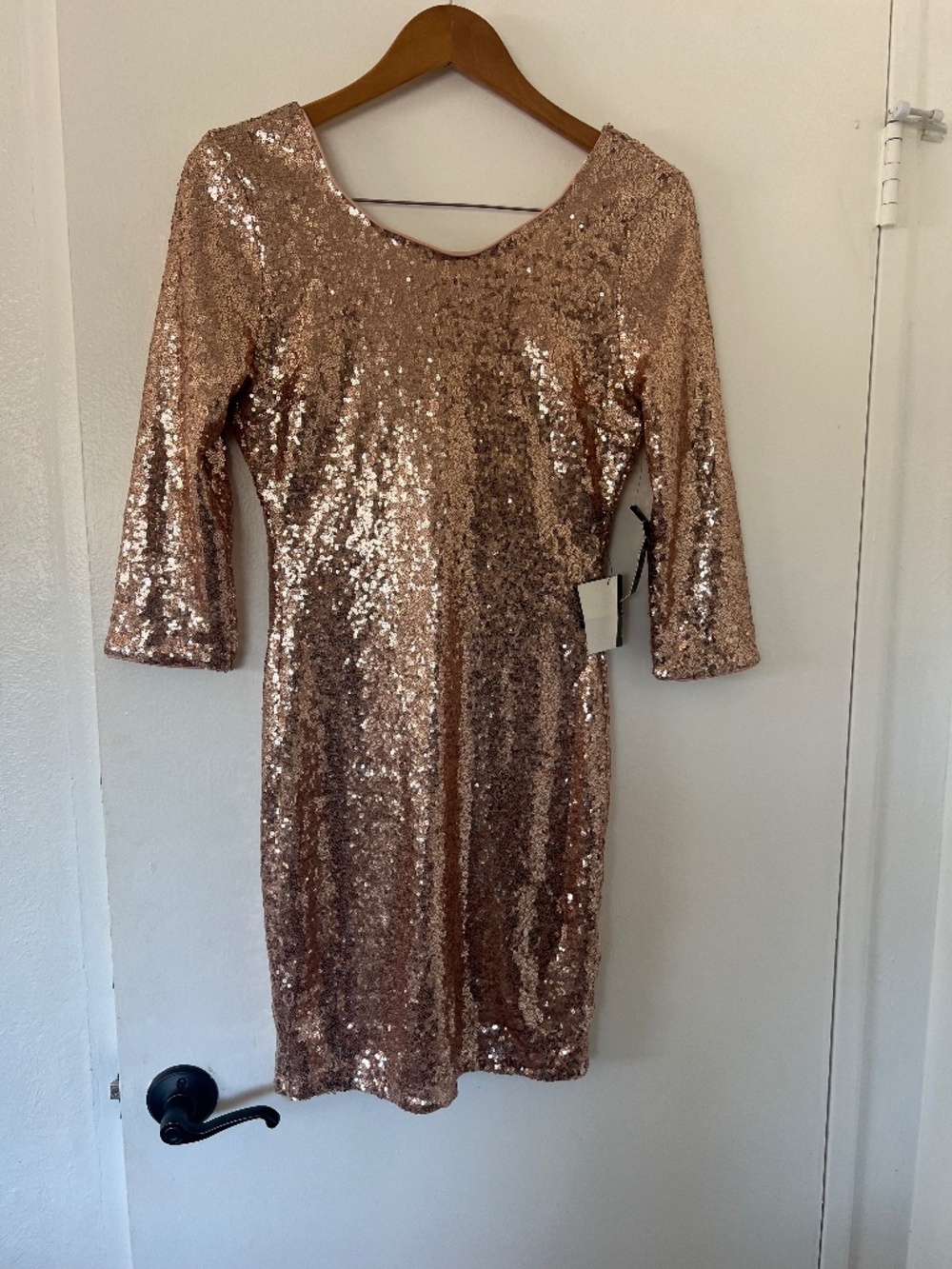 NWT Lulus Rose Gold Sequin Bodycon Mini Dress 3/4 Sleeve (M)